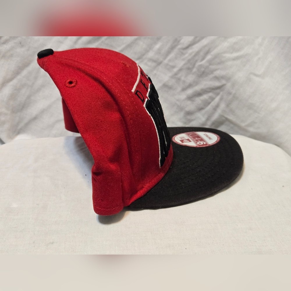 Detroit Red Wings Hat Cap Snapback Spellout Logo NHL New Era  Hockey - Picture 4 of 8